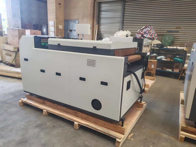 เครื่องเคลือบยูวีอัตโนมัติ New Star SGUV-760A จะถูกจัดส่งเร็วๆ นี้