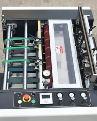 Fully Automatic Laminating Machine with Hot Knife and Corona Type